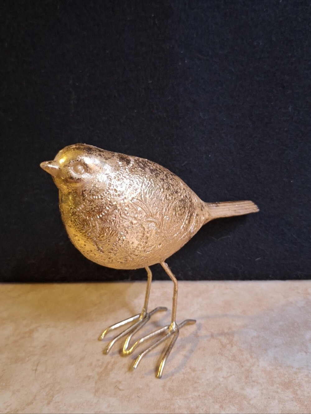 Resin/Metal Gold Song Bird Figurine Home Decor Display Textured Accent 5"